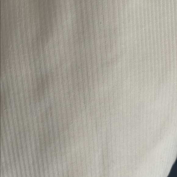 White Dress Shirt with Long Sleeves and Pointed Collar - Picture 3 of 3